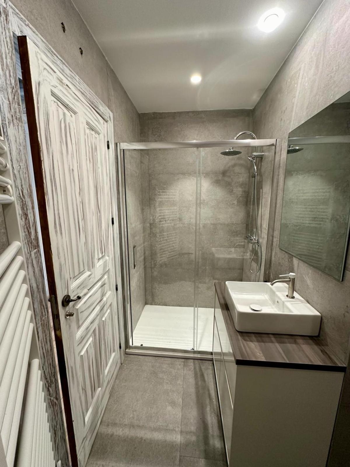 Apartamentos Carolina By Gaiarooms Leon Exterior photo
