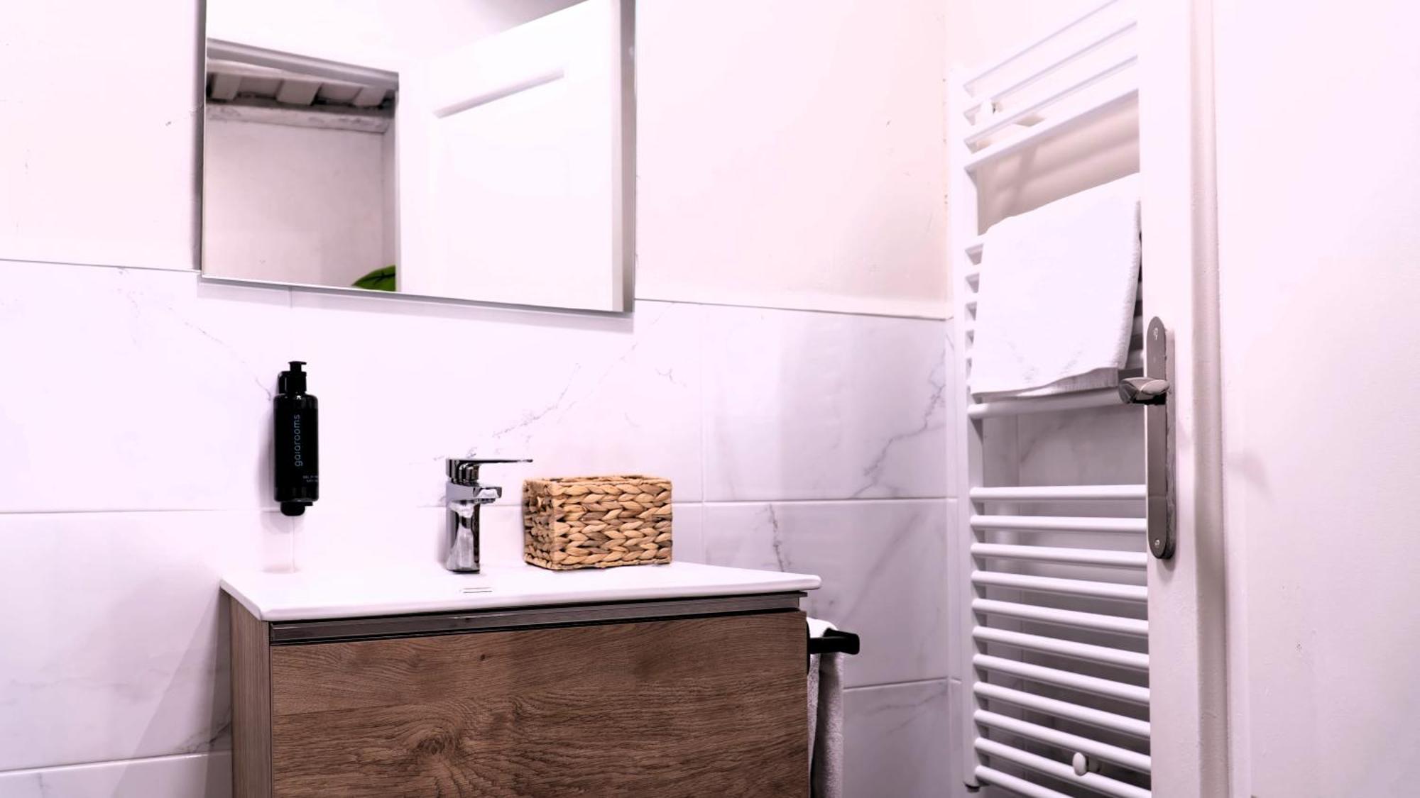 Apartamentos Carolina By Gaiarooms Leon Exterior photo